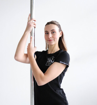 Anastasiia 